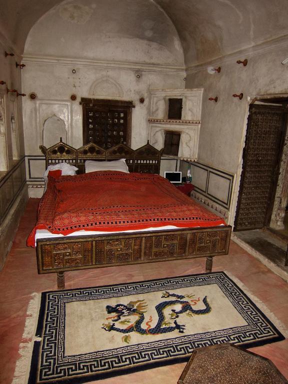 Narayan Niwas Castle Hotel Ramgarh Shekhawati Room photo