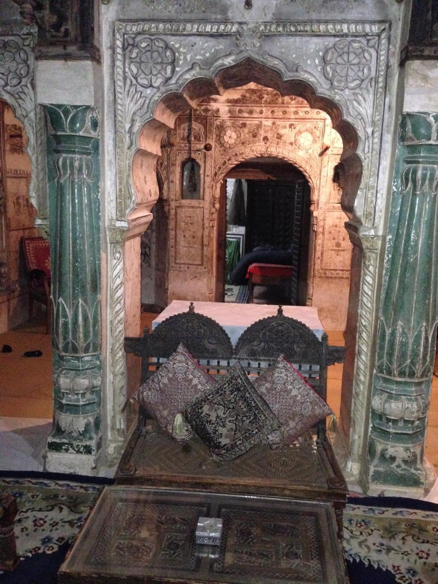 Narayan Niwas Castle Hotel Ramgarh Shekhawati Room photo