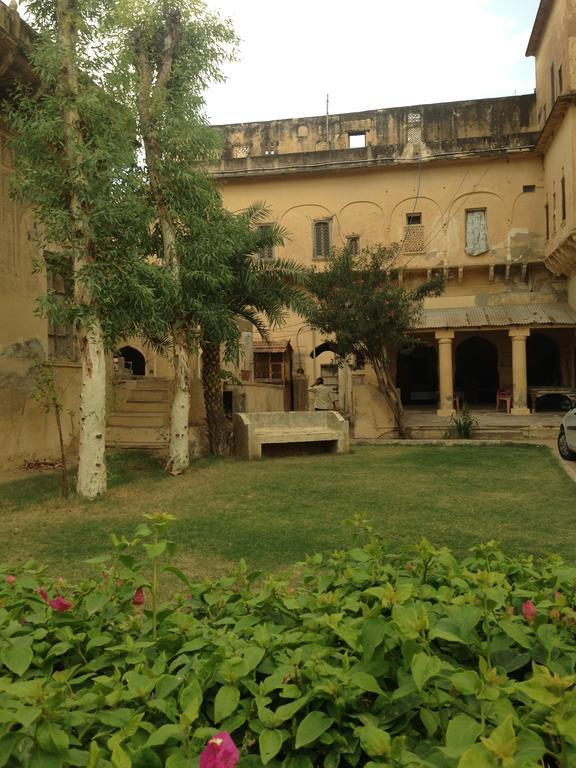 Narayan Niwas Castle Hotel Ramgarh Shekhawati Exterior photo