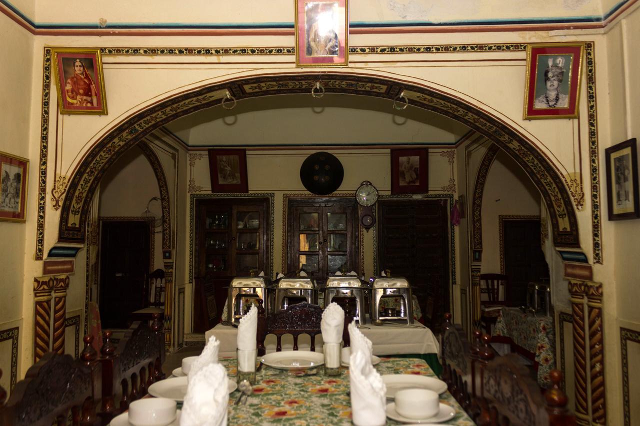 Narayan Niwas Castle Hotel Ramgarh Shekhawati Exterior photo